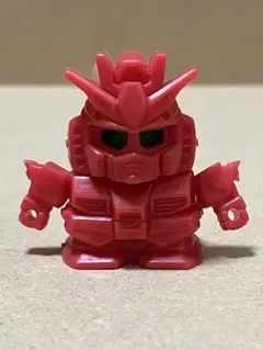 ニューガンダム　モビルクロス　森永　ガンダム　消しゴム　ガン消し　赤色