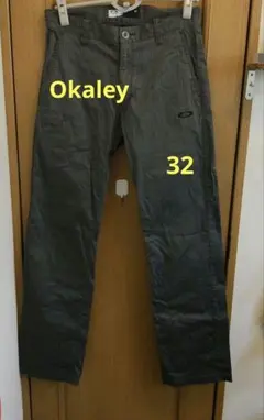 Okaley メンズ　パンツ　グレーストライプ　ゴルフウェア　ロゴ入り