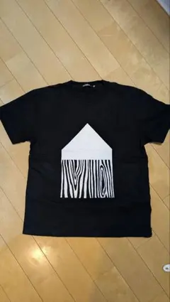 Item thumbnail for item dd2b9b7b-405b-491e-8cae-fe40d5ecd5d6