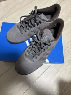 adidas gazelleグレー スエード カジュアルシューズ