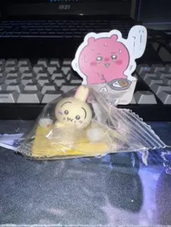 ちいかわ　松屋　うさぎ　フィギュア　ピック付き