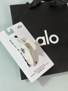 alo yoga 90s Claw Clip ホワイトバレッタ