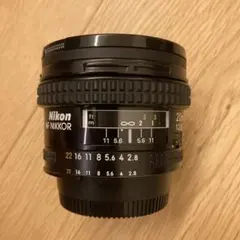 Nikon AF NIKKOR 20mm f/2.8 単焦点超広角レンズのサムネイル