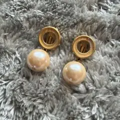 ジバンシー　ゴールド パール クリップ式イヤリング