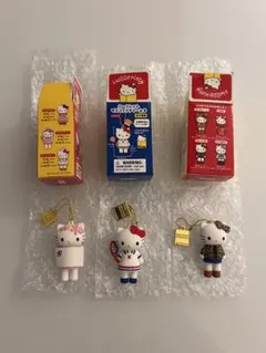 ハローキティ展　シークレットチャーム３個セット