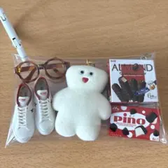 ガチャ詰めポーチ　mojojojo コンバース　白　ホワイト