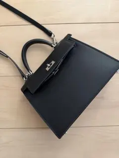 本日限定価格 BELINDA クロコ型押しバッグ - メルカリ