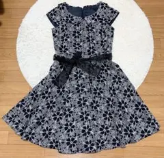 （美品）ロイスクレヨン購入☆プレイス ポーズ☆紺色☆ワンピース