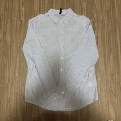 青と白のストライプ 長袖シャツ