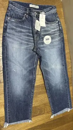 Item thumbnail for item c80ec70b-a5d3-4e7d-becb-6d240940c97a