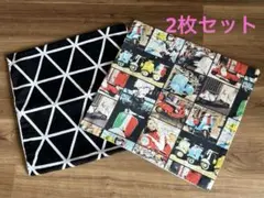 モノトーン幾何学模様とビンテージコラージュのクッションカバー2枚セット