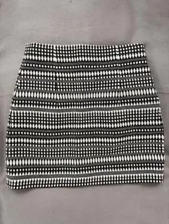 ZARA WOMAN 黒白タイトスカート