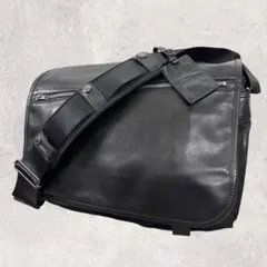 ラゲッジレーベル エレメント メッセンジャーバッグ 本革 A4可 黒 マチ拡張