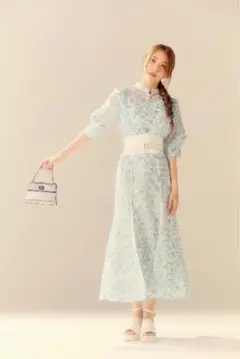 LILY BROWN 刺繍チャイナトップス 刺繍マーメイドスカート セット