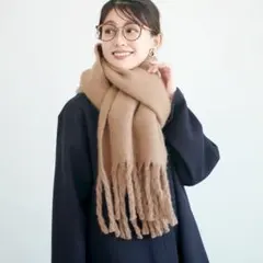 【値下げ中】ふわふわ起毛ロング丈マフラー ベージュ coca 新品 未使用