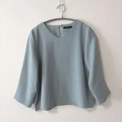 closet story ミントグリーン Vネックブラウス　とろみ素材