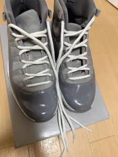 Jordan グレー ハイカットスニーカー
