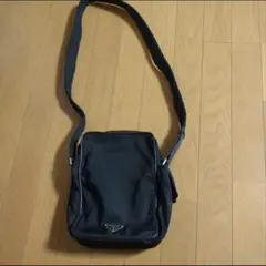 【極美品】 PRADA ナイロンブラック ショルダーバッグ
