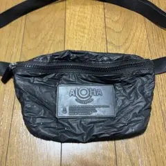 アロハコレクション　ブラック ボディバッグ