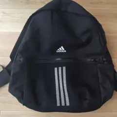 adidas 黒 リュック・バックパック メッシュポケット付き