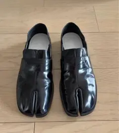 【送料無料】【美品】Maison Margielaブラックレザー ローファー38のサムネイル