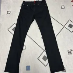 UNIQLO ユニクロブラック ストレートデニム UJ