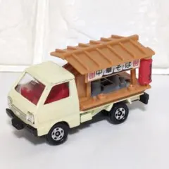 トミカ おっとっと ラーメン屋台車 トミカ 屋台カー おっとっとラーメン＆中華そば - メルカリ