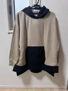 33℃ フード付きオーバーサイズトレーナー