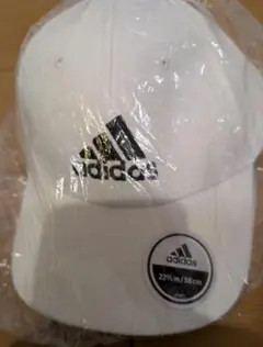 adidas ホワイト キャップ　フリーサイズ　58cm（57〜60）新品未使用