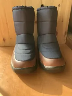 ワークマン　防水スノーブーツ