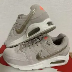 NIKE ウィメンズ　エア マックス コマンド プレミアム 23.5cm