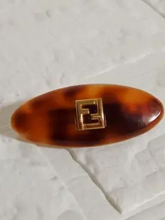 FENDI フェンディ バレッタ 　 FF柄 べっ甲調 ブラウン