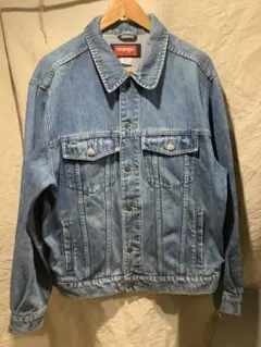 Item thumbnail for item 4e0fdae1-5a4e-4b14-b7e4-4be97312c538