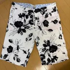 Andy様専用。白花柄とライトブルーハーフパンツ二枚。のサムネイル