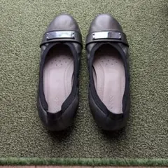 ECCO エコー バレエシューズ メタリックグレーのサムネイル