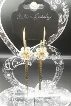 フラワークリスタルゴールドフープピアス