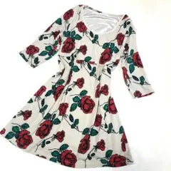 【美品】アクシーズファム　赤バラ柄 七分袖ミニワンピース　クラシカル　レース