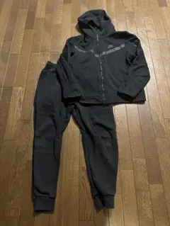 Nike テックフリース　セットアップ