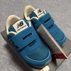 ニューバランス 13.5㎝