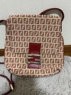 【希少】FENDI ズッキーノ柄 ショルダーバック 斜め掛けベージュ/レッド