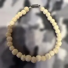 アイボリー花形ビーズブレスレット
