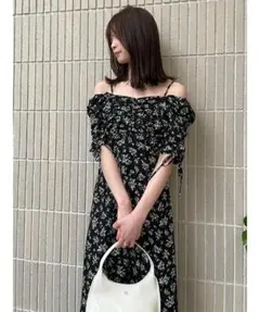 美品】2way shoulderribboncami o/p (ブラック) - メルカリ
