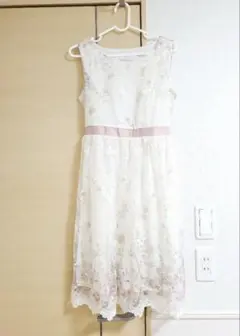 トッコクローゼット　新品未使用タグ付き　刺繍　ワンピース