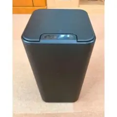 黒のプラスチ
