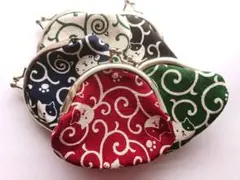 【猫に小判】にゃん唐草の小銭入れ