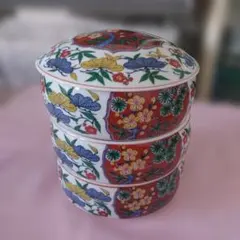 有田焼 基泉 賞美堂 古伊万里 金襴手お重 陶器 三段重 蓋物 和食器