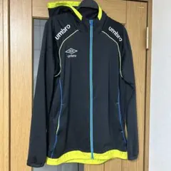 umbro フード付きジャケット 黒/青/黄