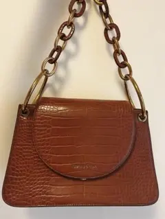 CHARLES&KEITH クロックエフェクトチャンキーチェーンバッグ