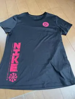 THE NIKE TEE