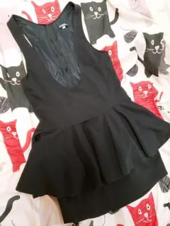 美品リップサービスミニワンピース、タイト、ペプラム、ブラック、黒、セクシー